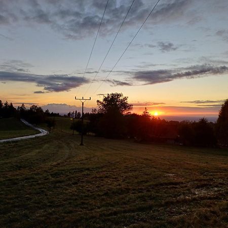 Prazova Bouda Hotell Dobré Exteriör bild